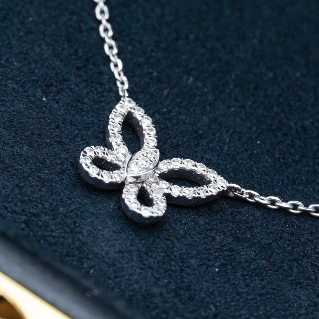 グラフ バタフライ ネックレス 0.15CT